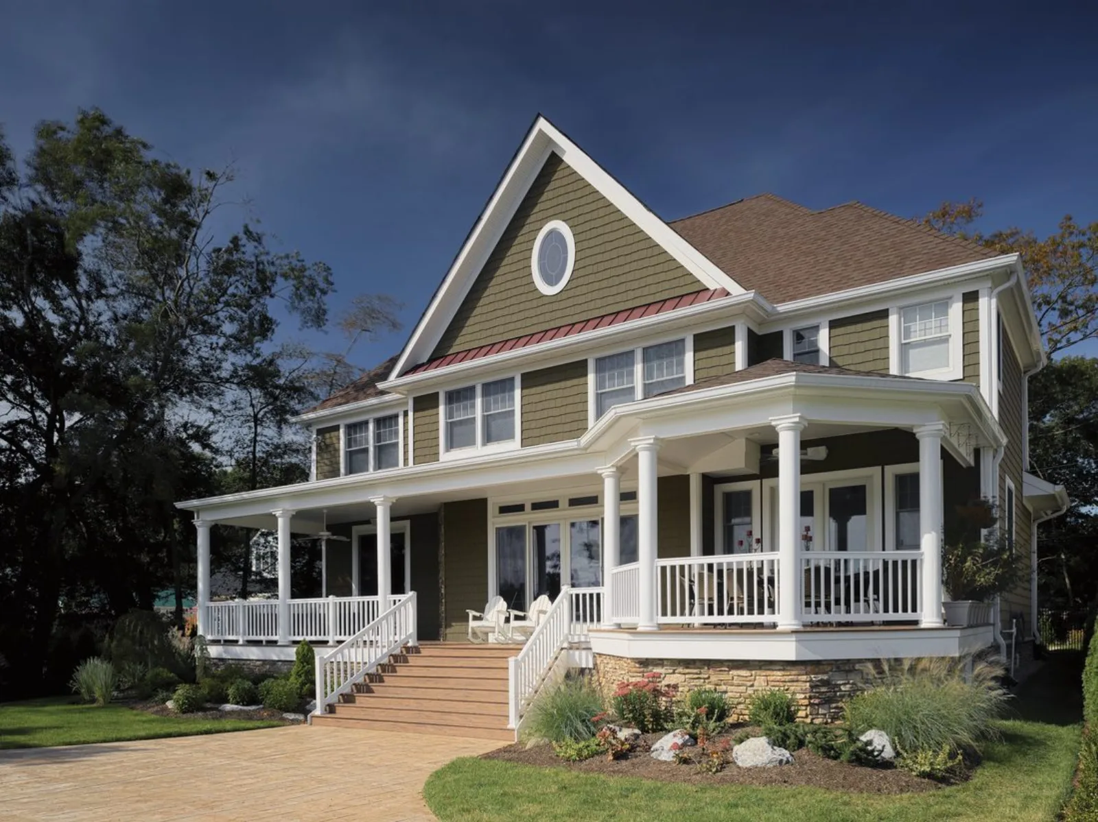 Cedar Impressions®: The Real-Cedar Look